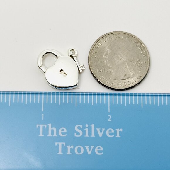 Tiffany & Co Clip Heart Key Keyhole Padlock Charm or Pendant in Sterling Silver - Picture 7 of 8